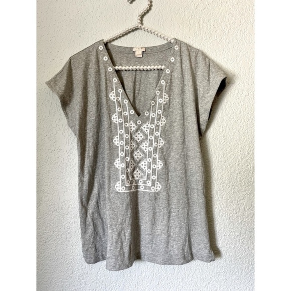 J.Crew V-Neck Embroidered‎ Tee Small